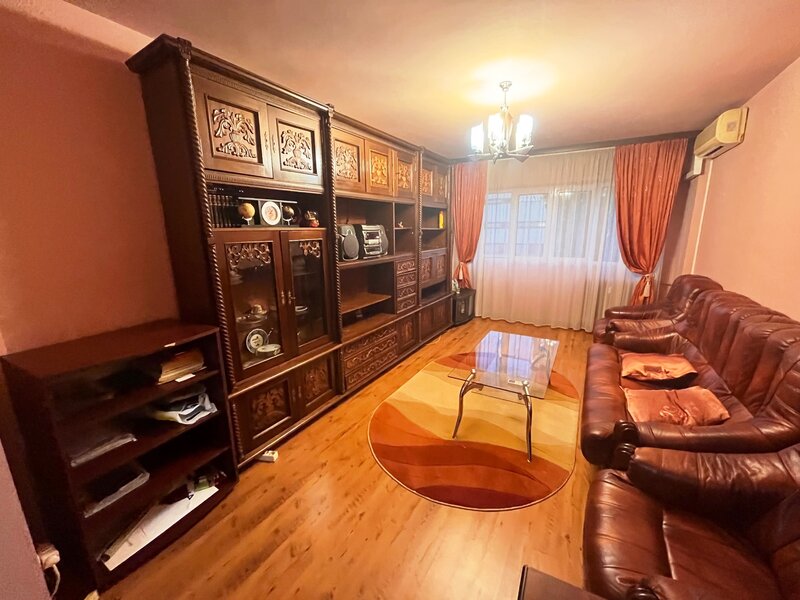 Basarabia vizavi de Stadionul National