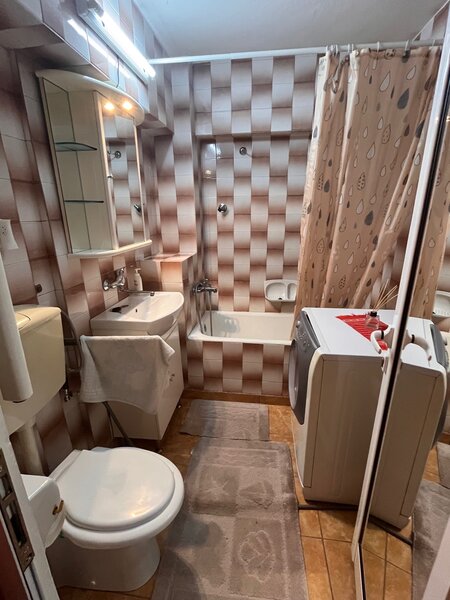 Basarabia vizavi de Stadionul National